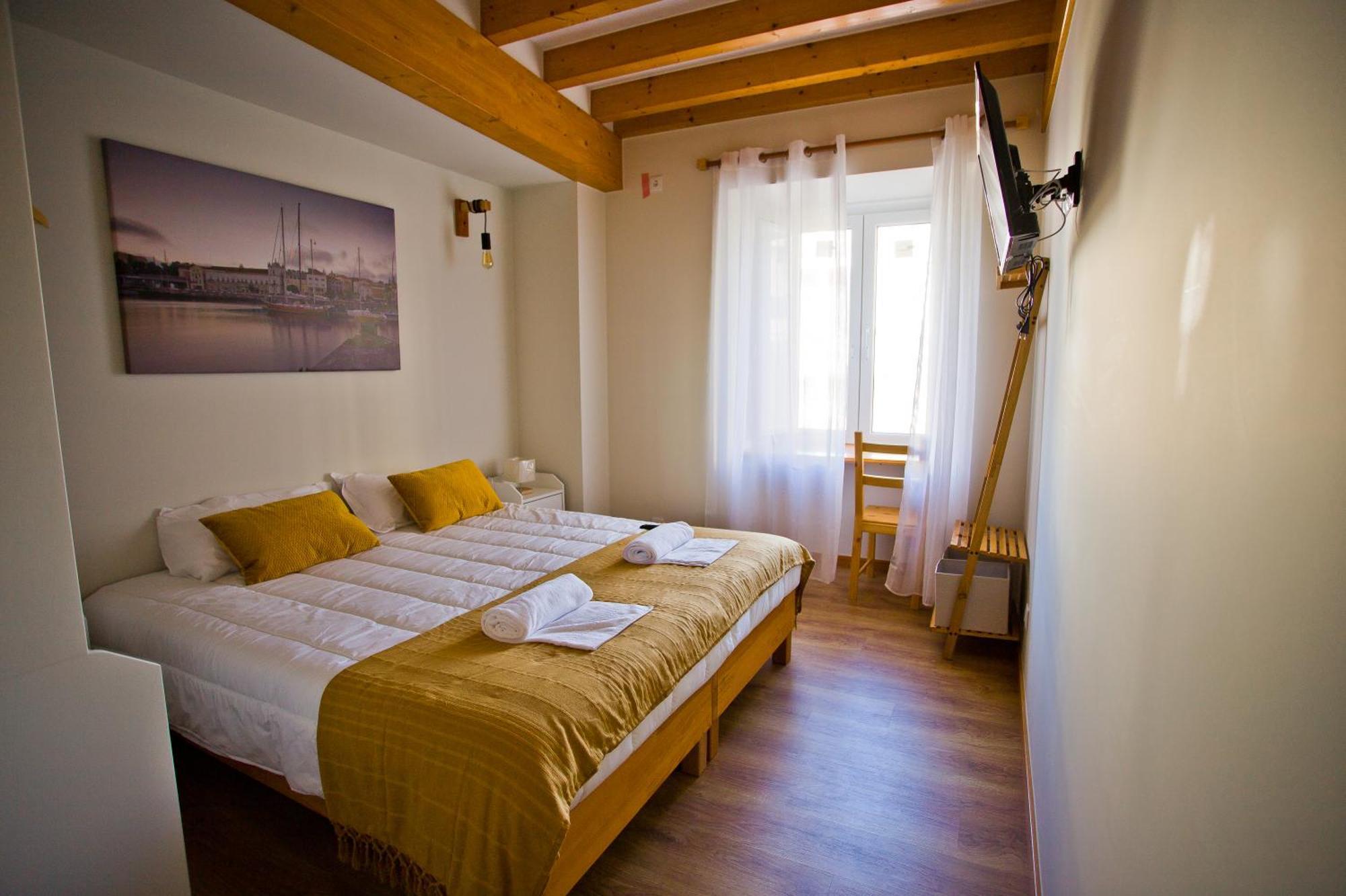 Guest House 10 De Agosto Фігейра-да-Фош Екстер'єр фото